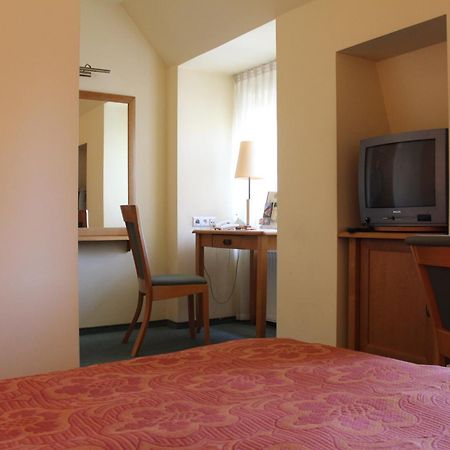 Hotel Zajazd Kultury, Dawniej Pocztowy Зелёна-Гура Экстерьер фото