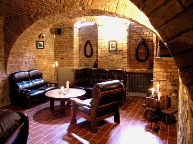 Hotel Zajazd Kultury, Dawniej Pocztowy Зелёна-Гура Экстерьер фото