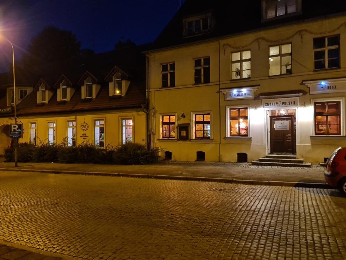 Hotel Zajazd Kultury, Dawniej Pocztowy Зелёна-Гура Экстерьер фото